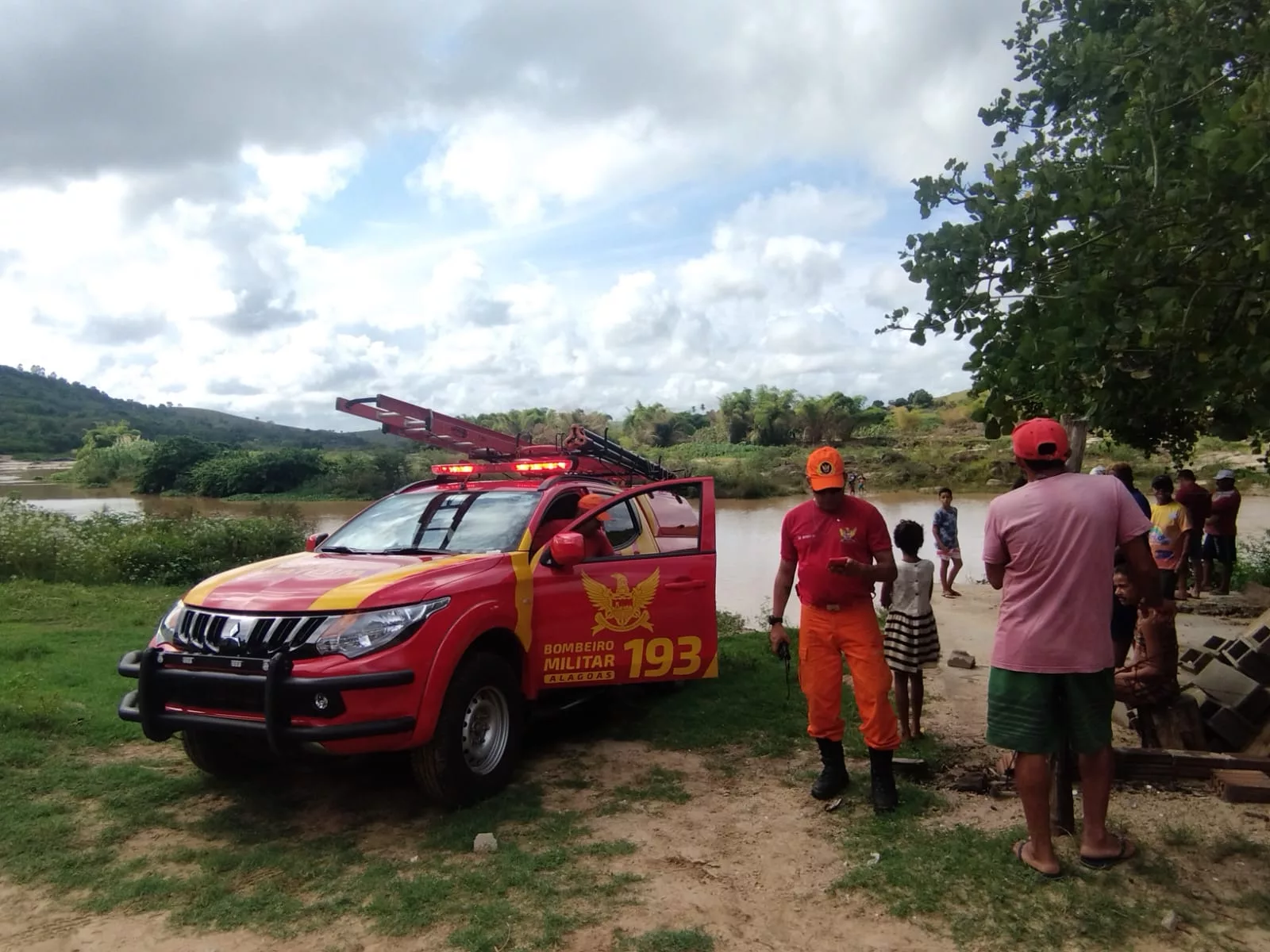 Corpo de pescador desaparecido em Branquinha é encontrado no rio Mundaú