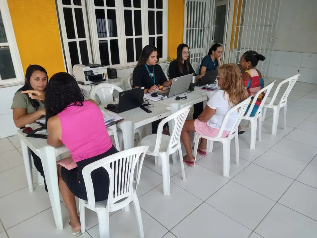 Defensoria vai até você: Programa itinerante atende moradores dos bairros Benedito Bentes, Canaã e Tabuleiro do Martins