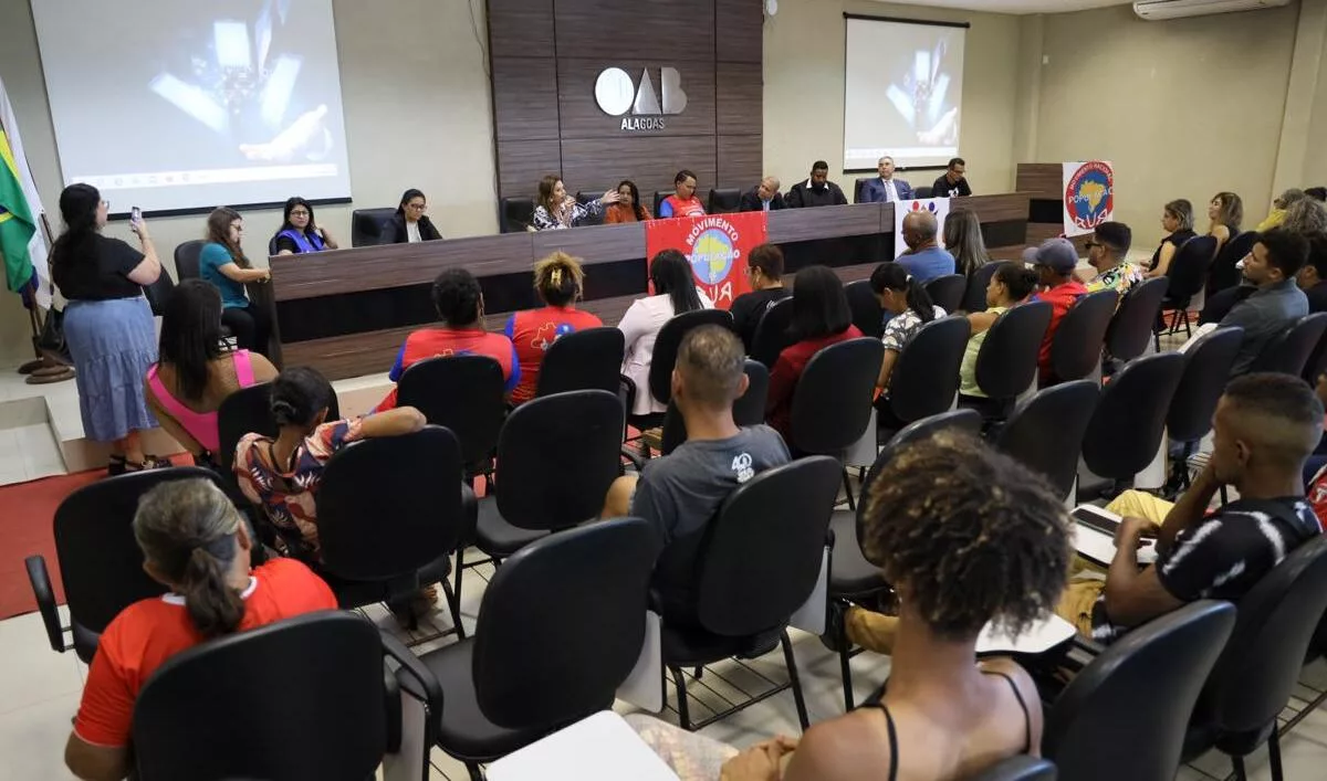 População em situação de rua de Maceió apresenta demandas ao MPAL durante reunião